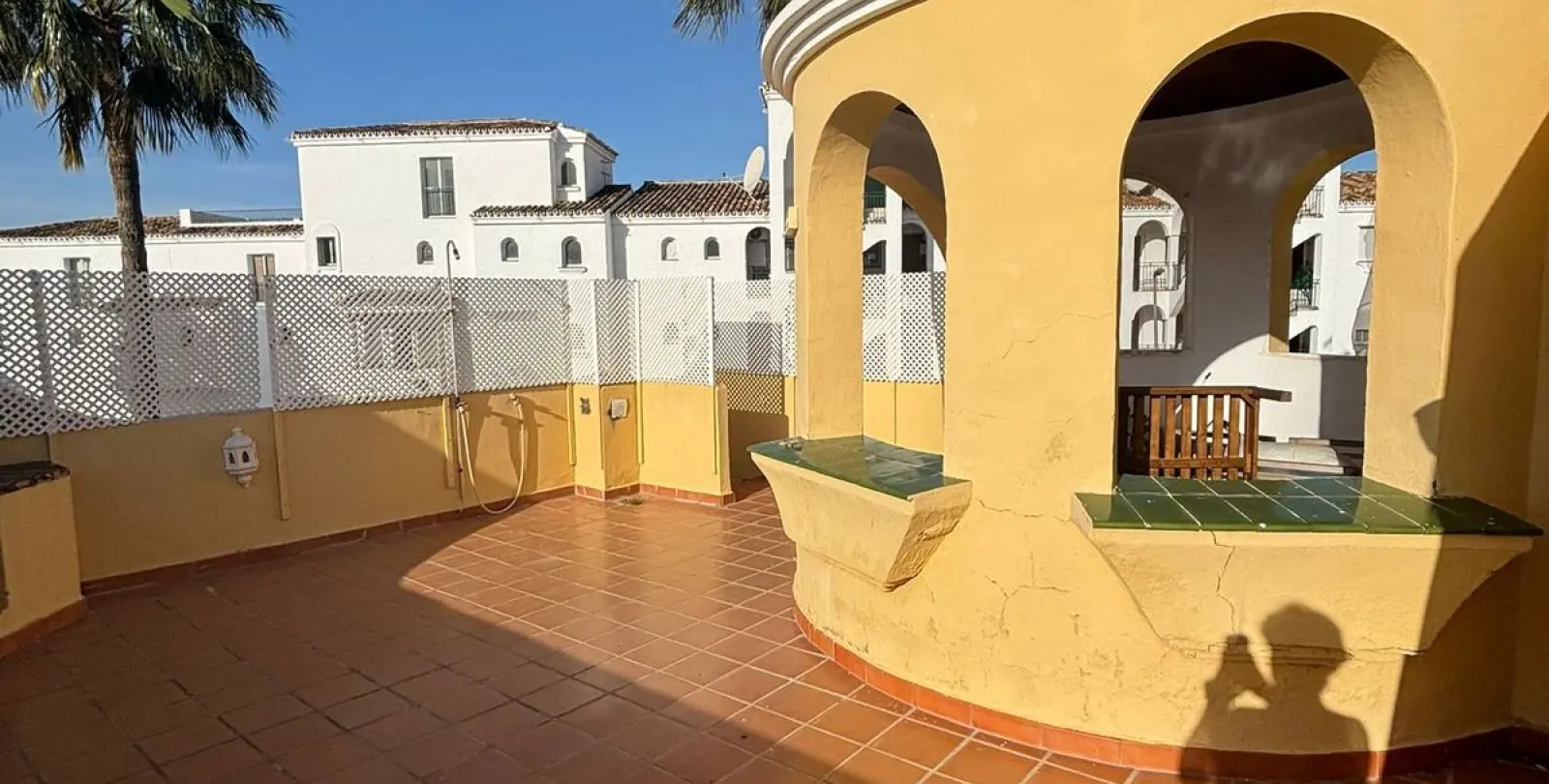 Sale of townhouse in Calahonda 3