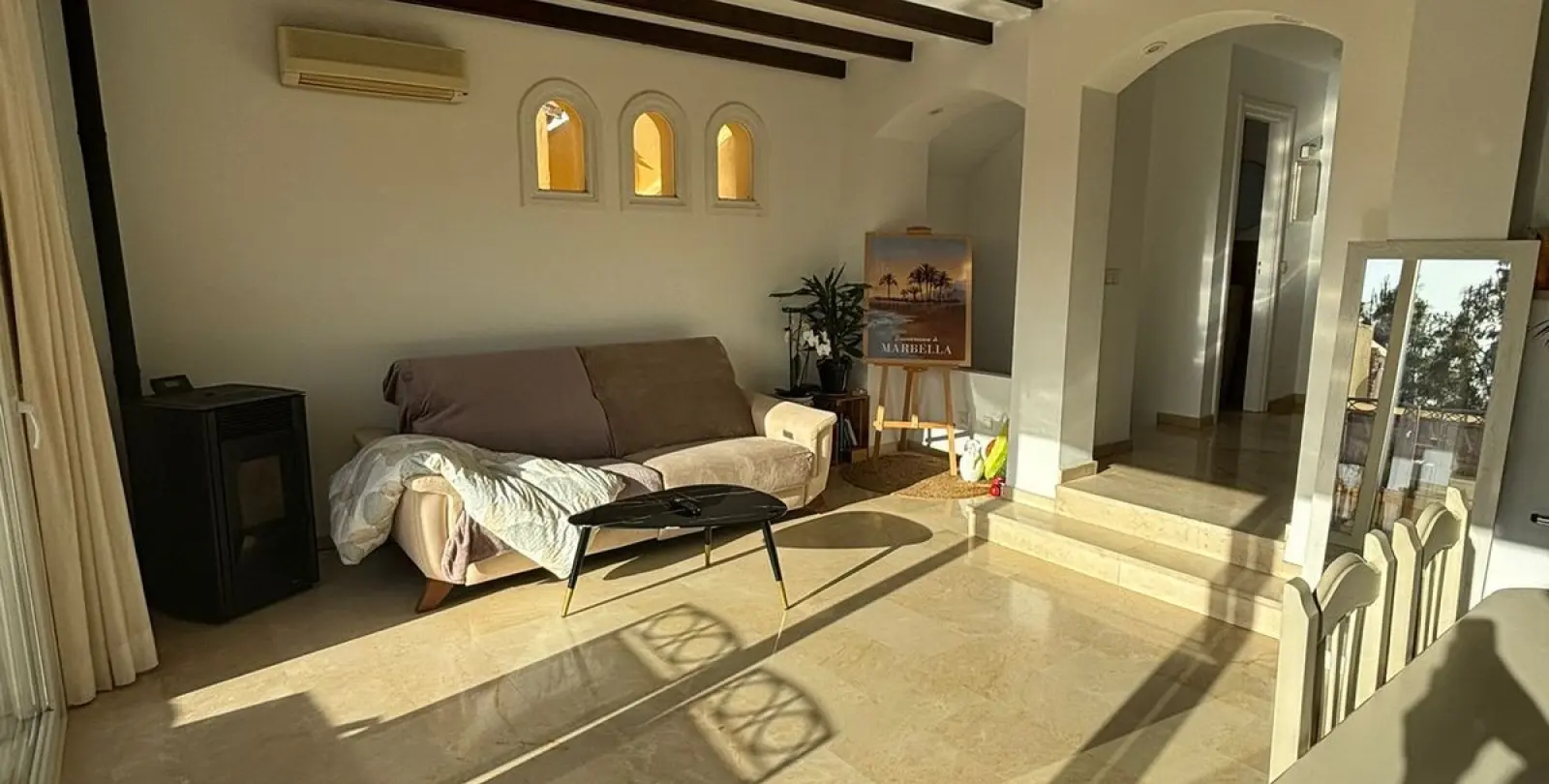 Sale of townhouse in Calahonda 4
