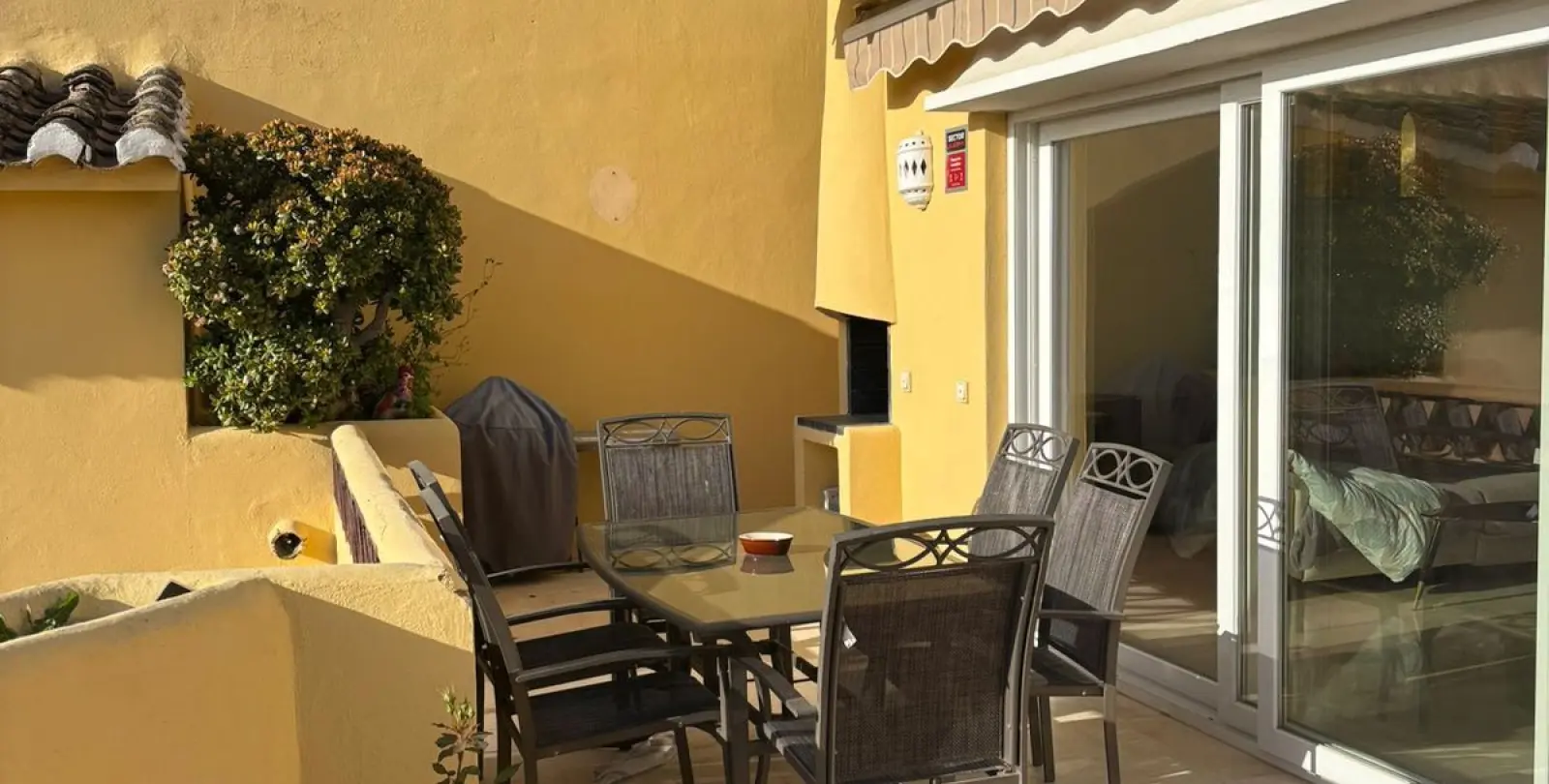Sale of townhouse in Calahonda 12