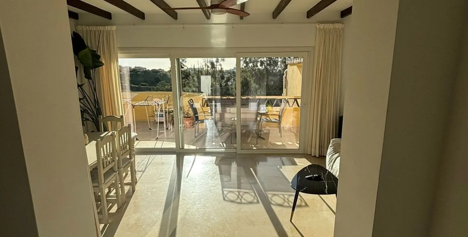 Sale of townhouse in Calahonda 15