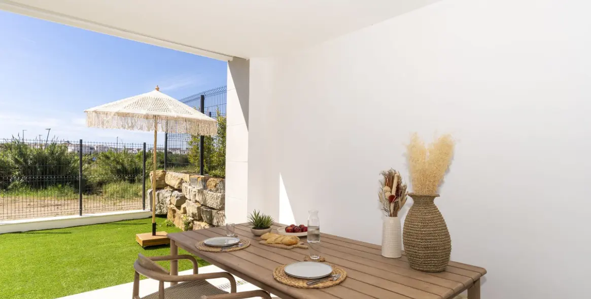 Venta de apartamento en planta baja en Estepona 22