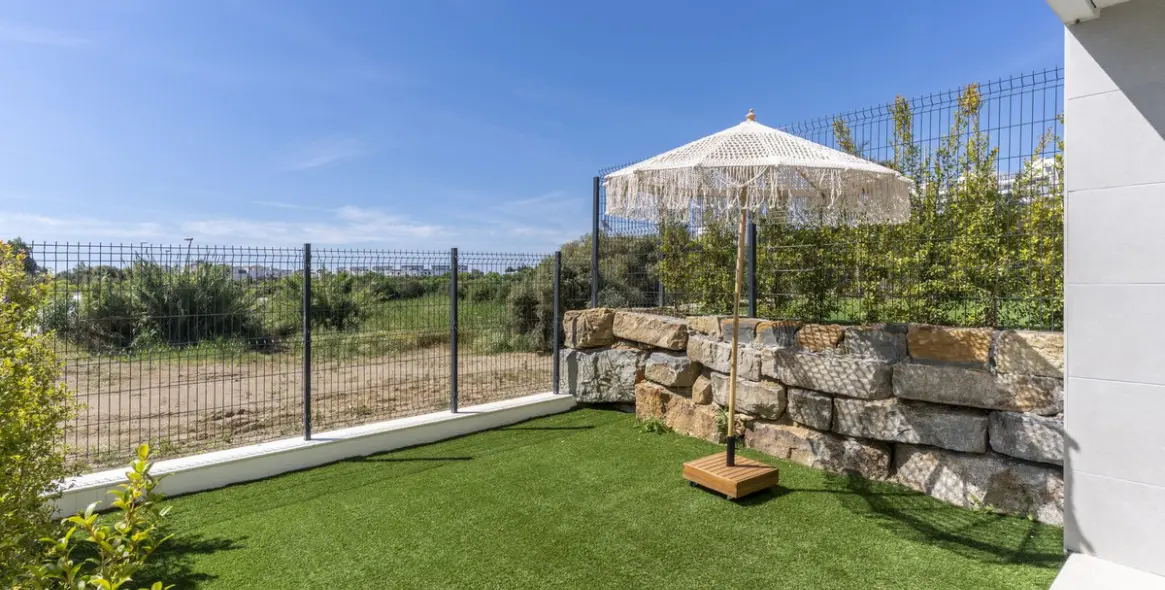 Venta de apartamento en planta baja en Estepona 24