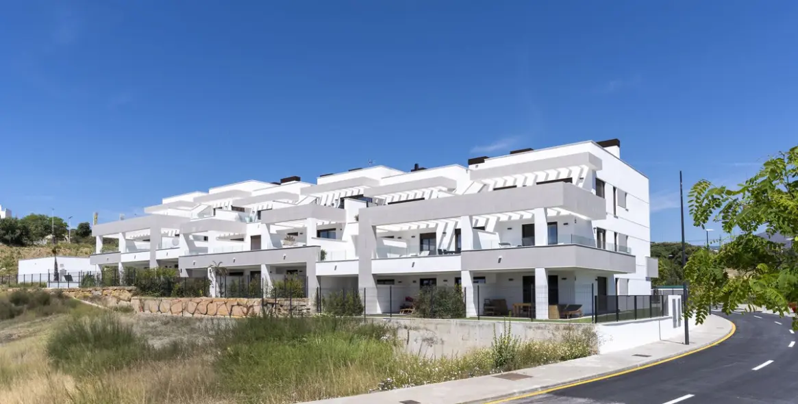 Venta de apartamento en planta baja en Estepona 32