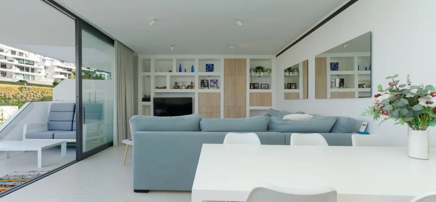 Venta de apartamento en planta media en Higueron 4