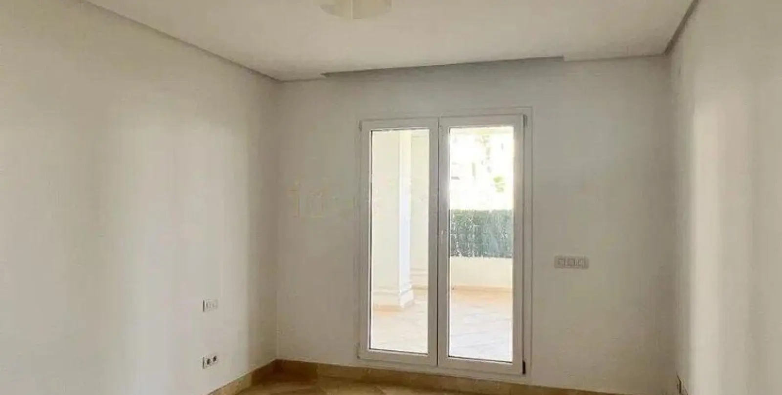 Venta de apartamento en planta baja en Nueva Andalucía 13