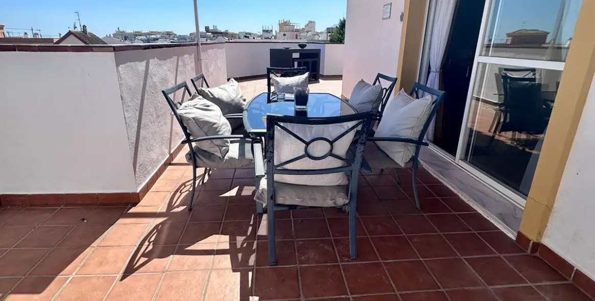Sale of penthouse in San Pedro de Alcántara 31