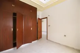 Image 6 thumb