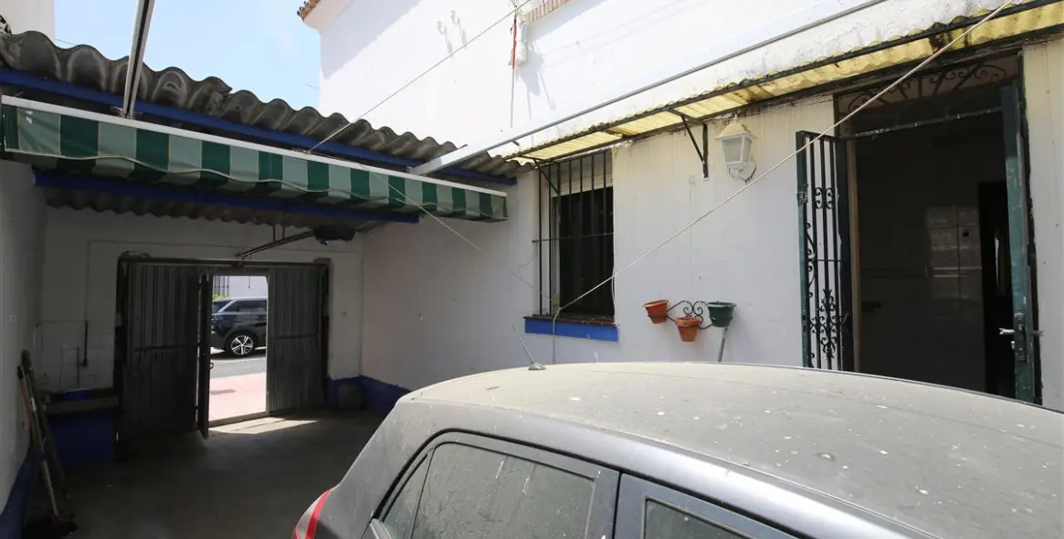 Sale of townhouse in Estepona 11