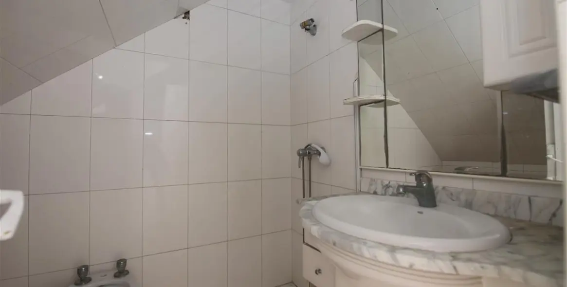 Sale of townhouse in Estepona 14
