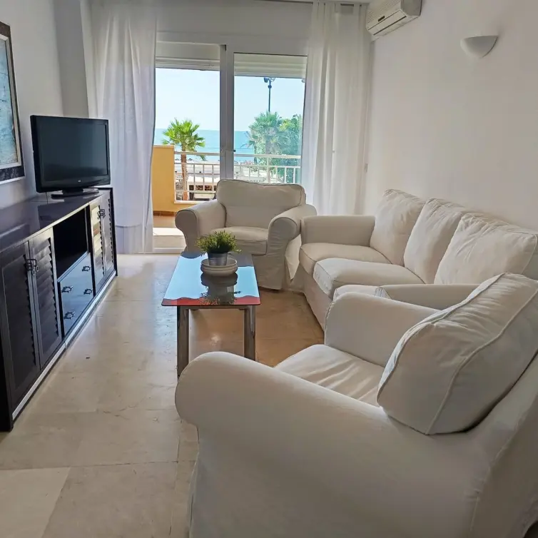 Venta de apartamento en planta media en Fuengirola