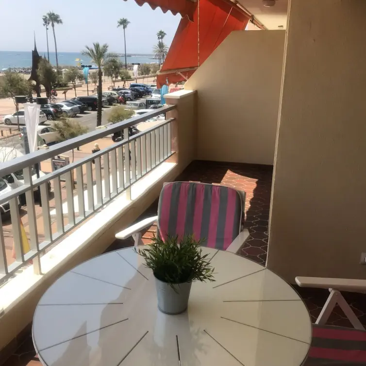 Venta de apartamento en planta media en Fuengirola
