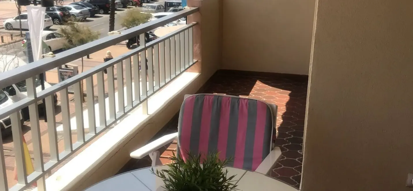 Venta de apartamento en planta media en Fuengirola 3