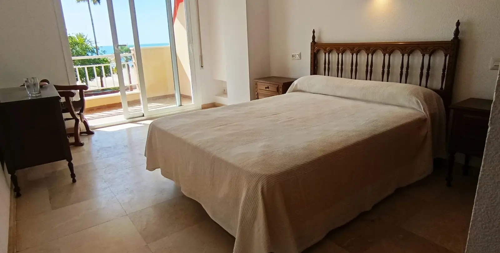 Sale of middle floor apartment in Fuengirola 7