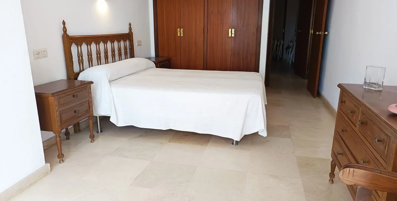 Sale of middle floor apartment in Fuengirola 8