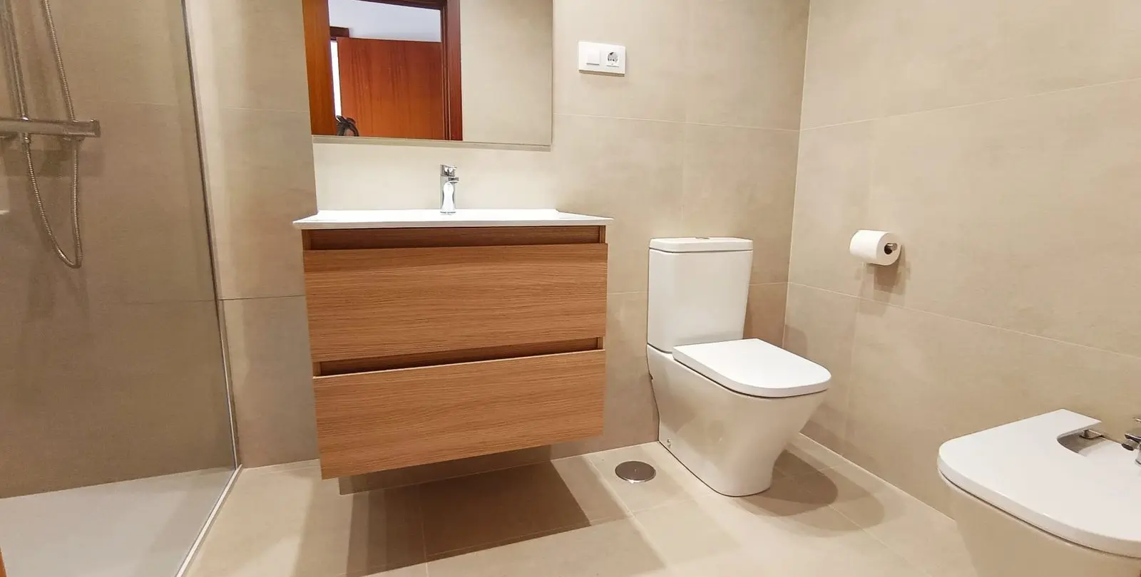 Sale of middle floor apartment in Fuengirola 9
