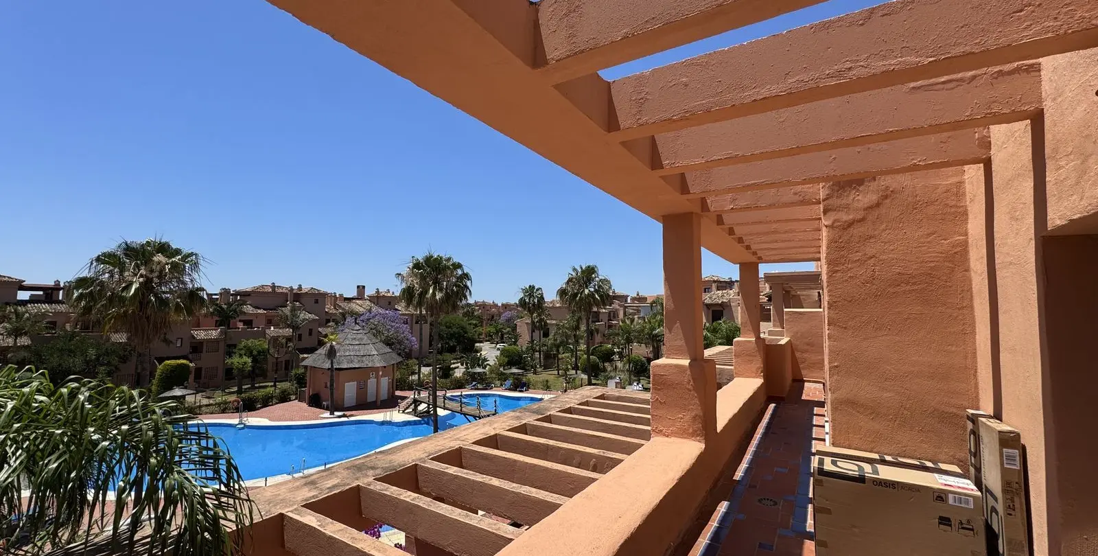 Продажа двухуровневого пентхауса в Estepona 16