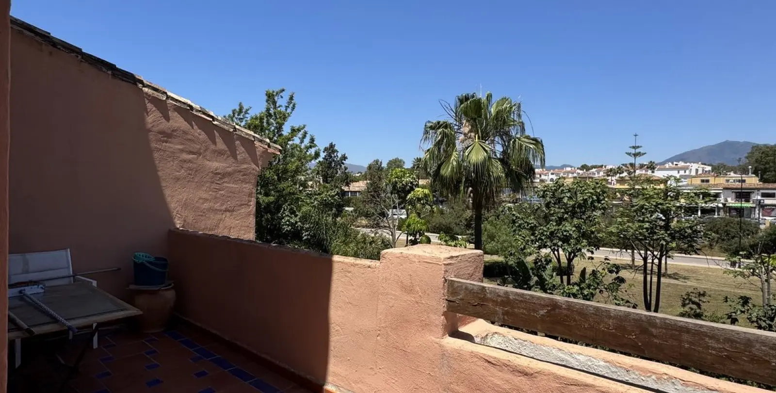 Продажа двухуровневого пентхауса в Estepona 19