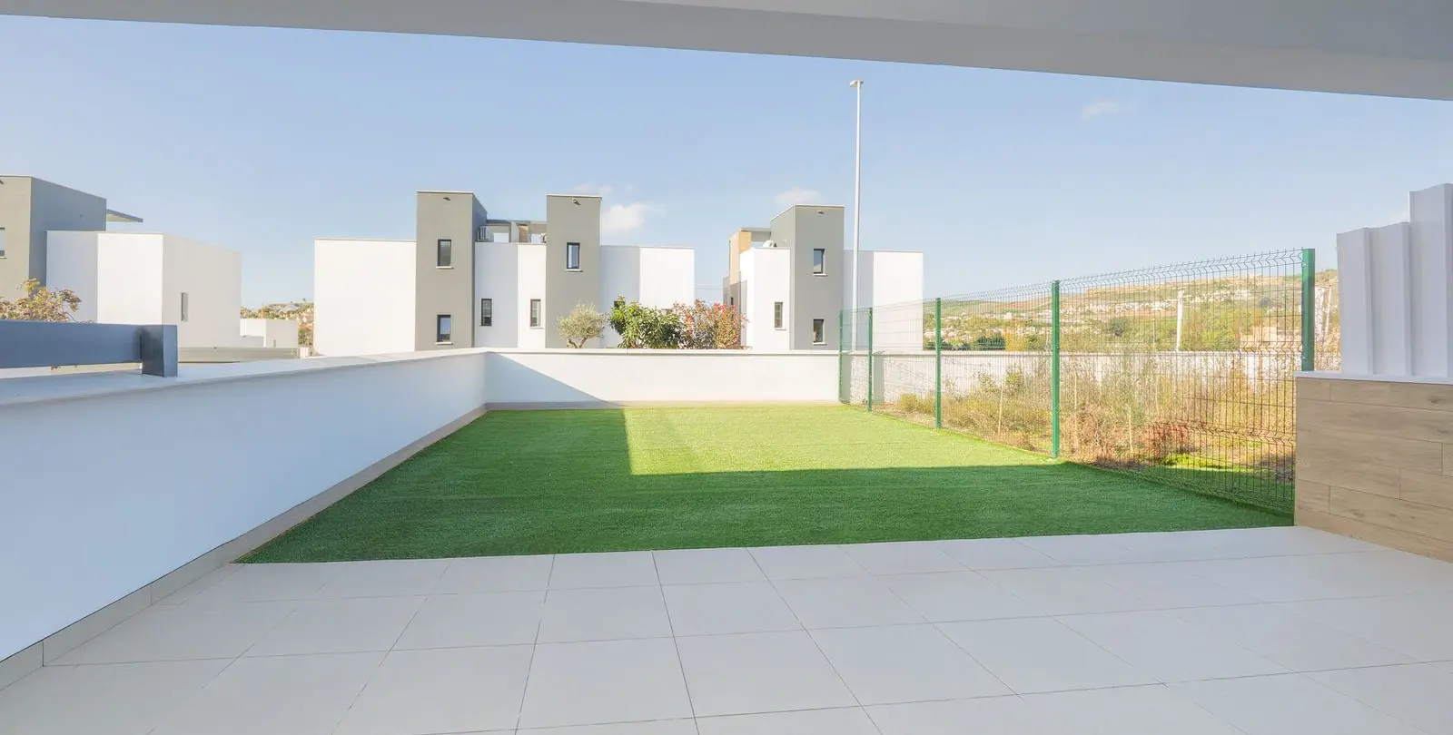 Sale of detached villa in Estepona 2