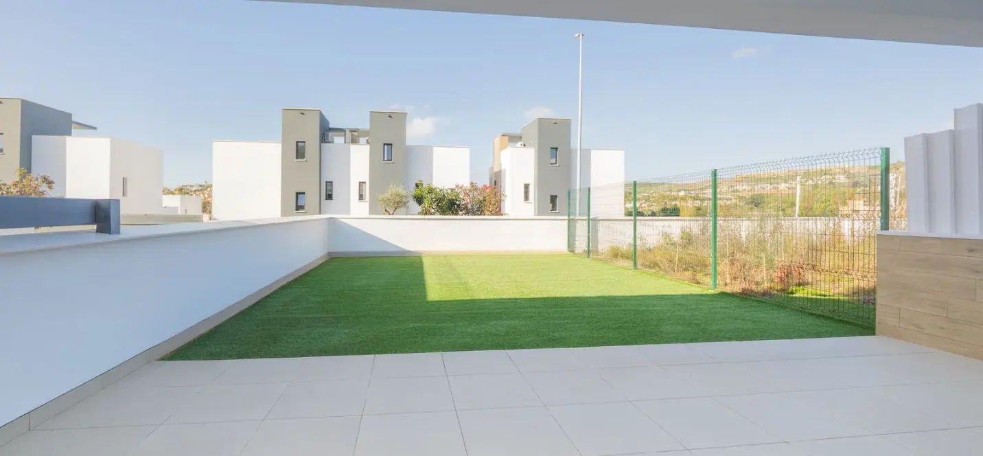 Продажа  отдельно стоящей виллы в Estepona 1