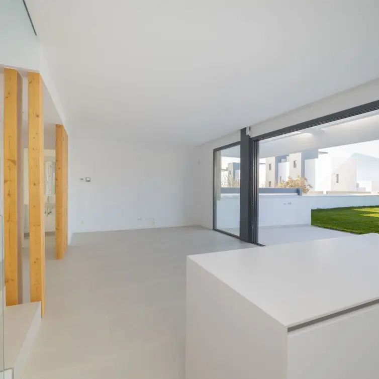 Продажа  отдельно стоящей виллы в Estepona