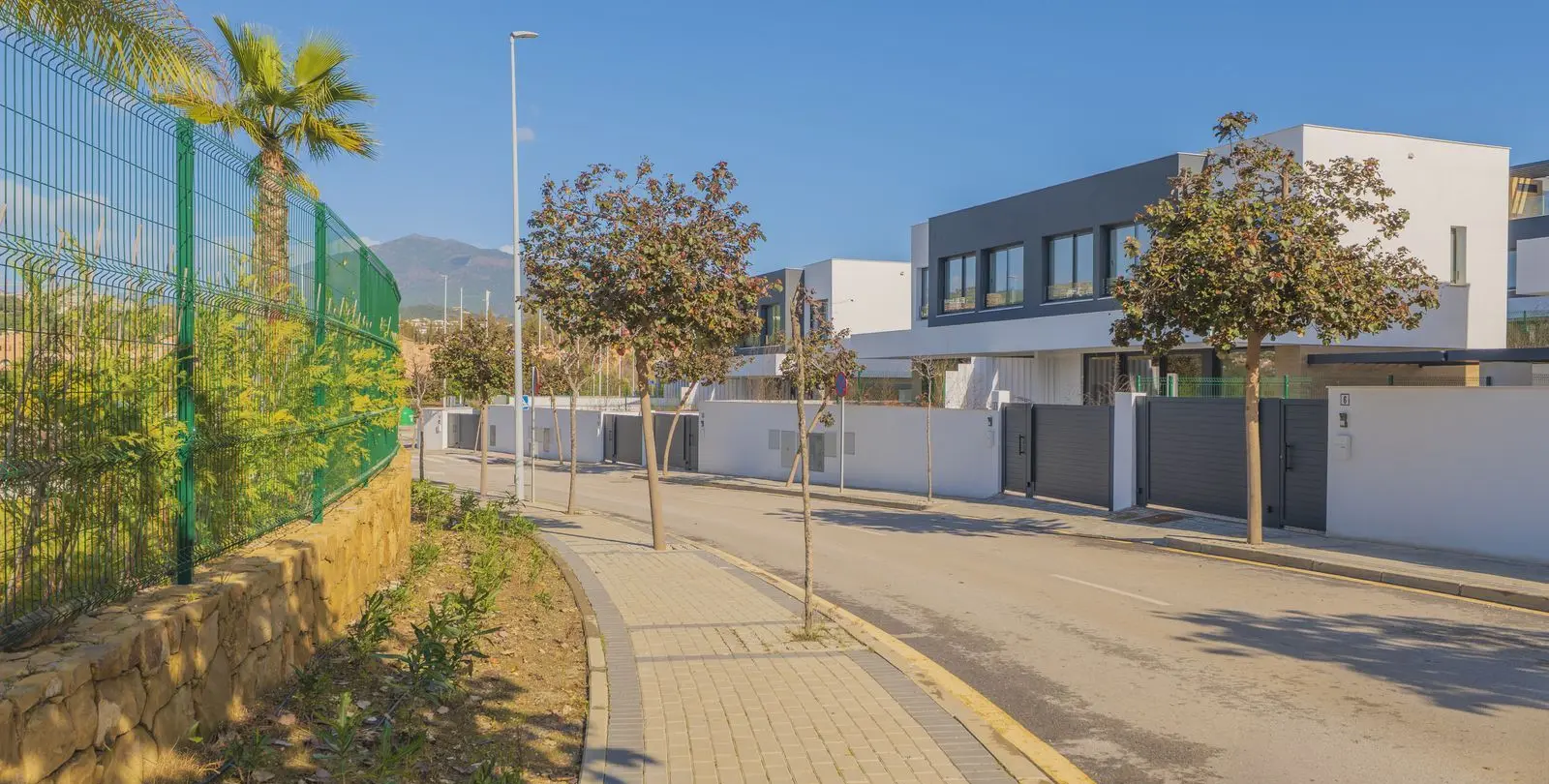 Sale of detached villa in Estepona 44