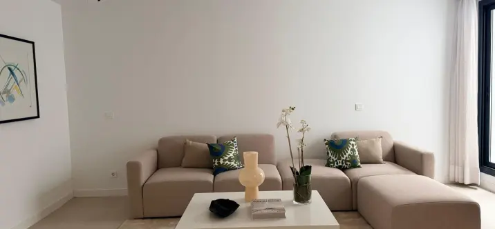 Sale of detached villa in Estepona 4