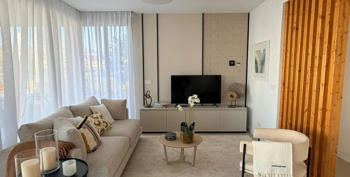 Sale of detached villa in Estepona 8