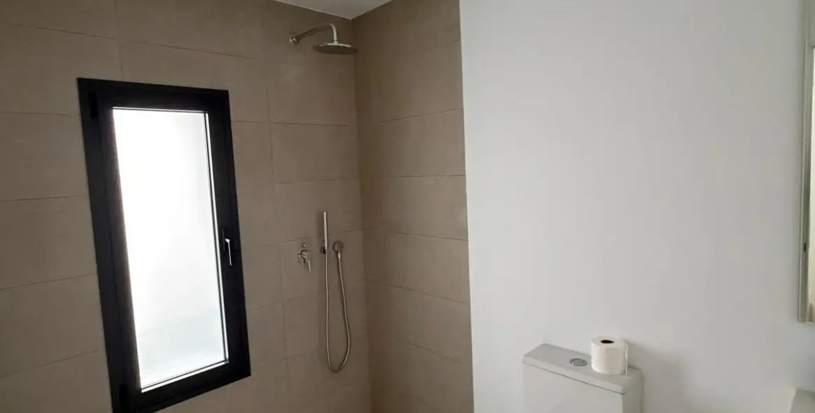 Sale of detached villa in Estepona 15