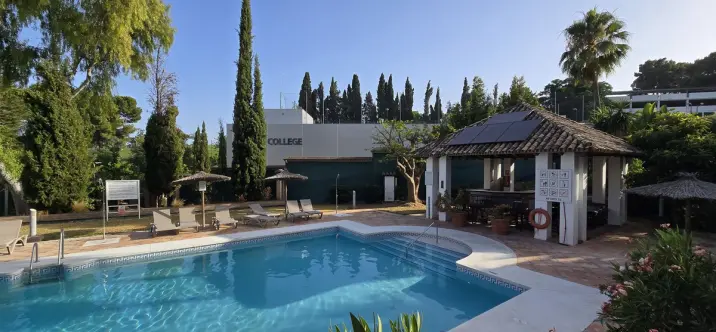 Sale of townhouse in Nueva Andalucía 4