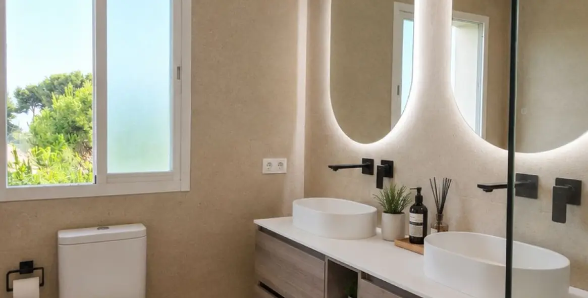 Sale of townhouse in Nueva Andalucía 18