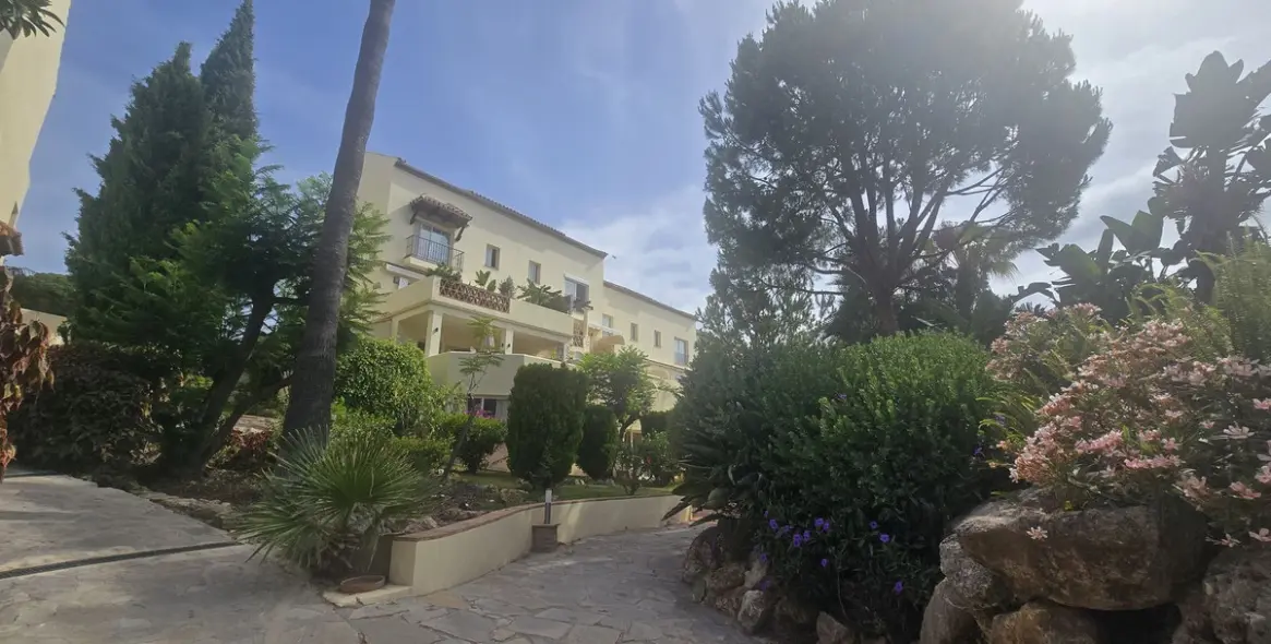 Sale of townhouse in Nueva Andalucía 24