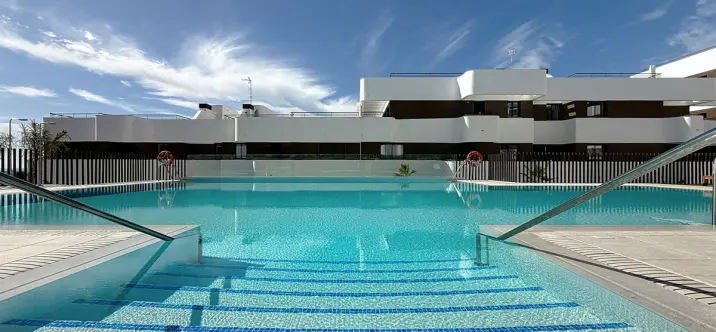 Продажа пентхауса в Estepona 1