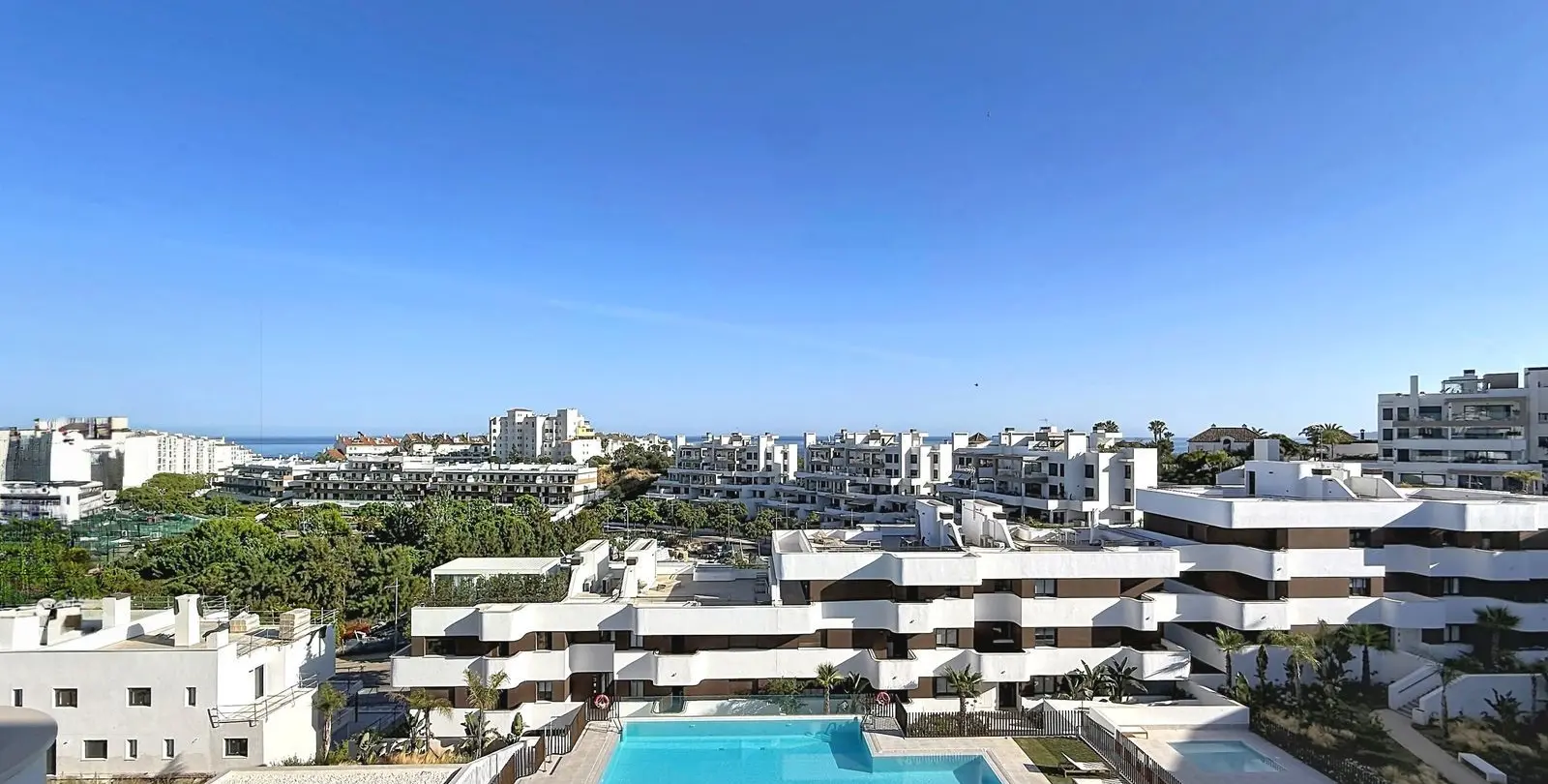 Venta de ático en Estepona 15