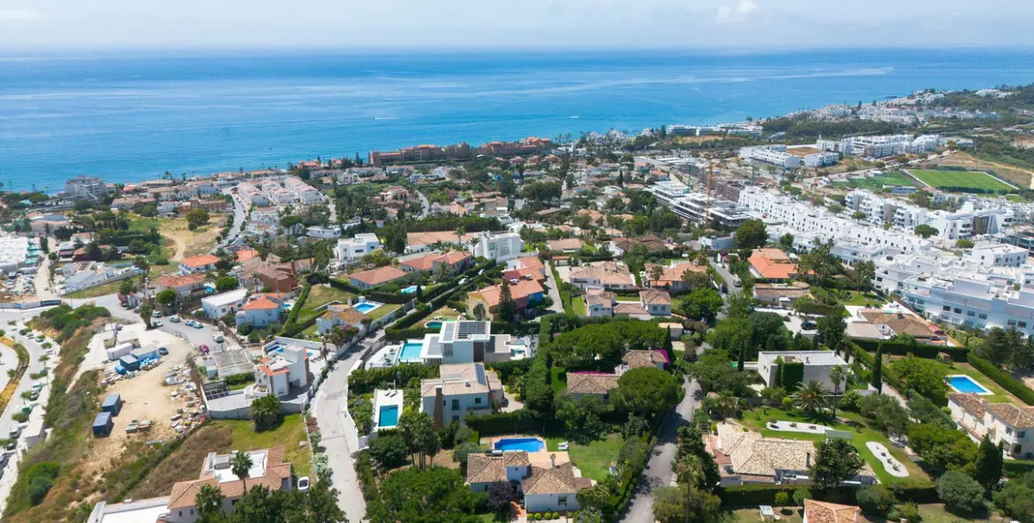 Продажа  отдельно стоящей виллы в Estepona 58