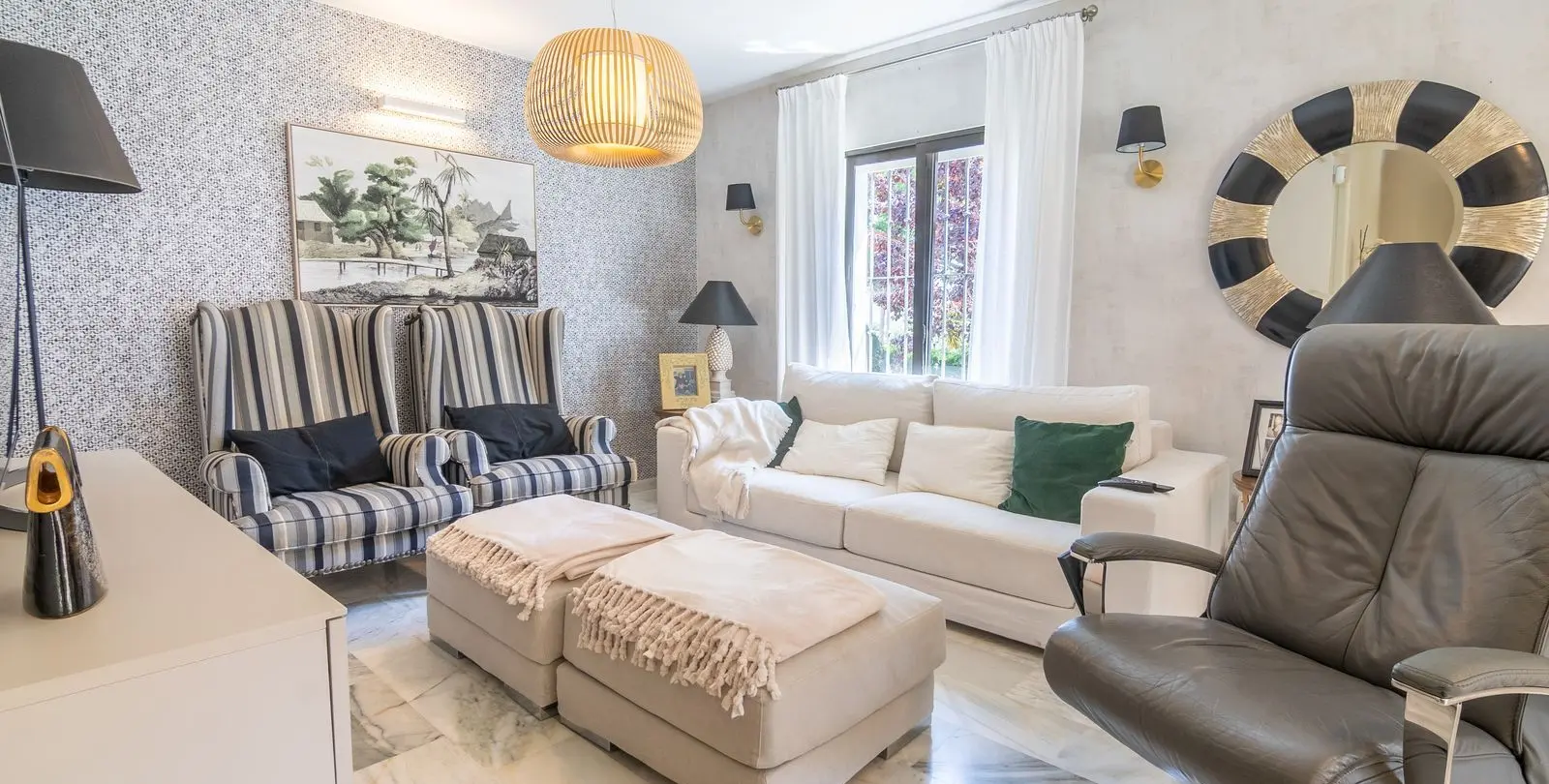 Продажа  отдельно стоящей виллы в Estepona 7