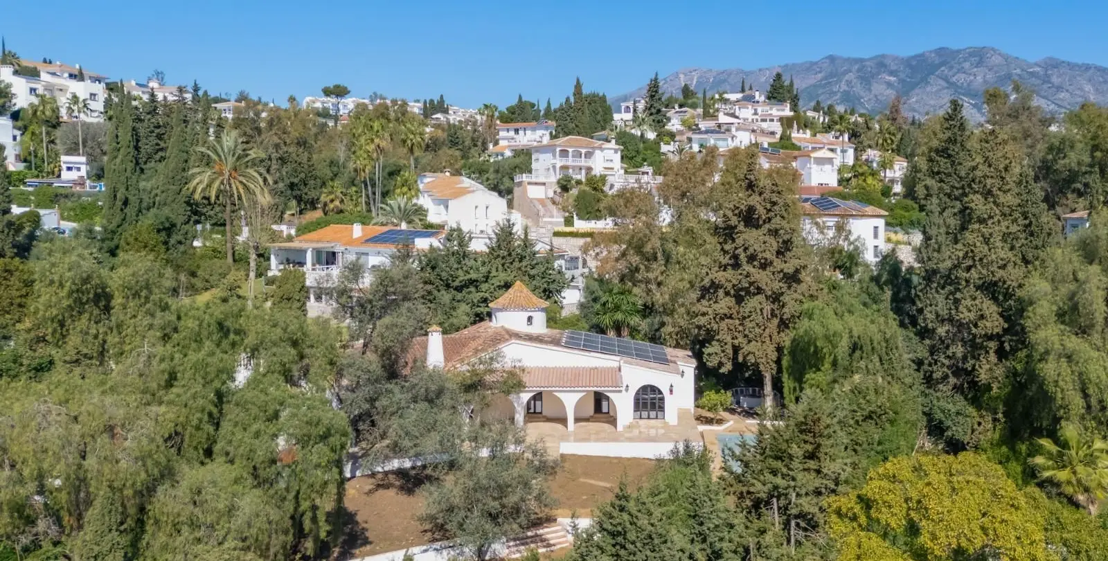 Продажа  отдельно стоящей виллы в Campo Mijas 3