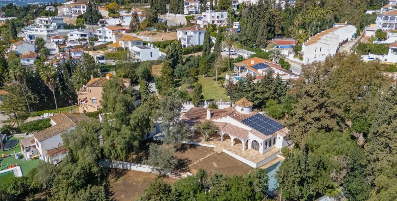 Продажа  отдельно стоящей виллы в Campo Mijas 4