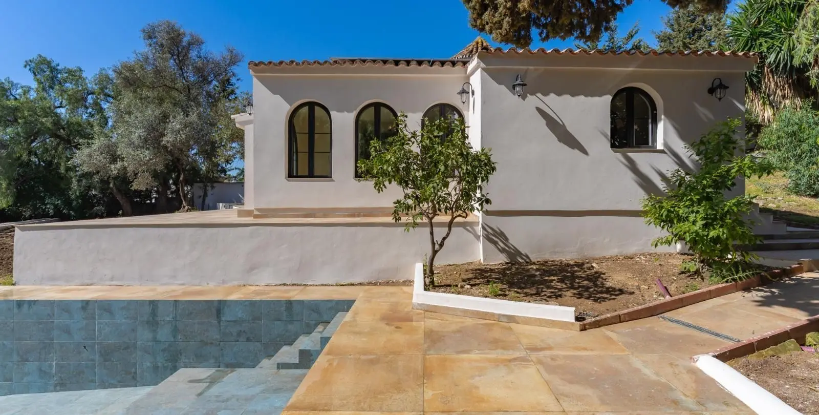 Продажа  отдельно стоящей виллы в Campo Mijas 18