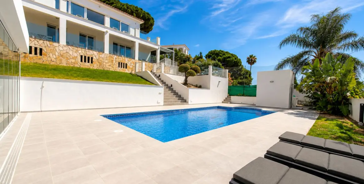 Продажа  отдельно стоящей виллы в La Cala de Mijas 2