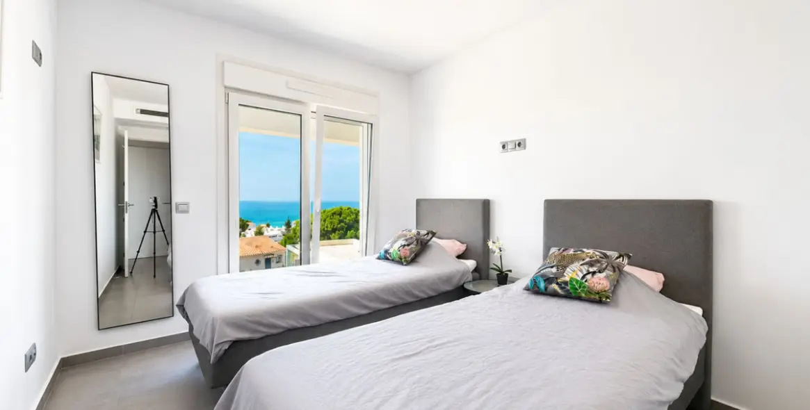 Продажа  отдельно стоящей виллы в La Cala de Mijas 22