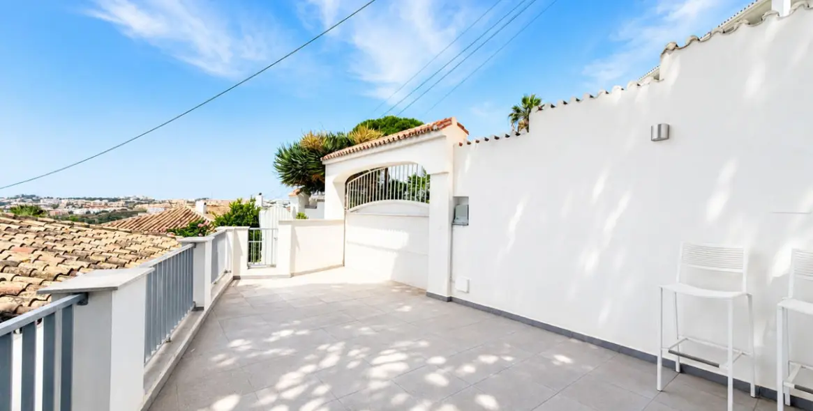 Продажа  отдельно стоящей виллы в La Cala de Mijas 35