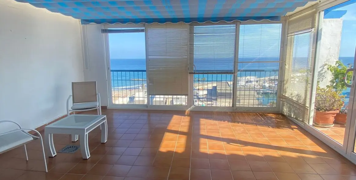 Long-term rent of penthouse in Estepona 2
