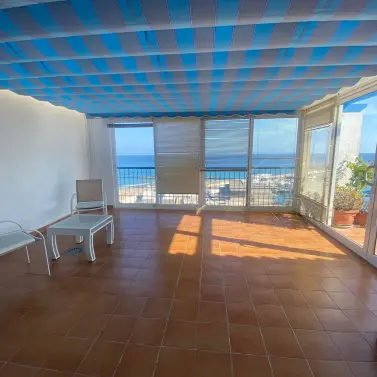 Long-term rent of penthouse in Estepona
