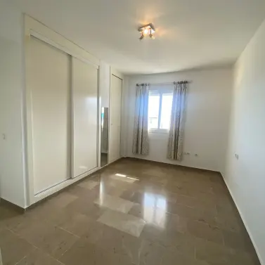 Long-term rent of penthouse in Estepona