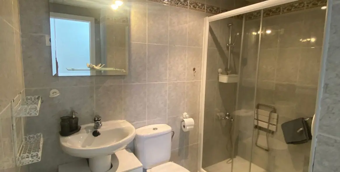 Long-term rent of penthouse in Estepona 13
