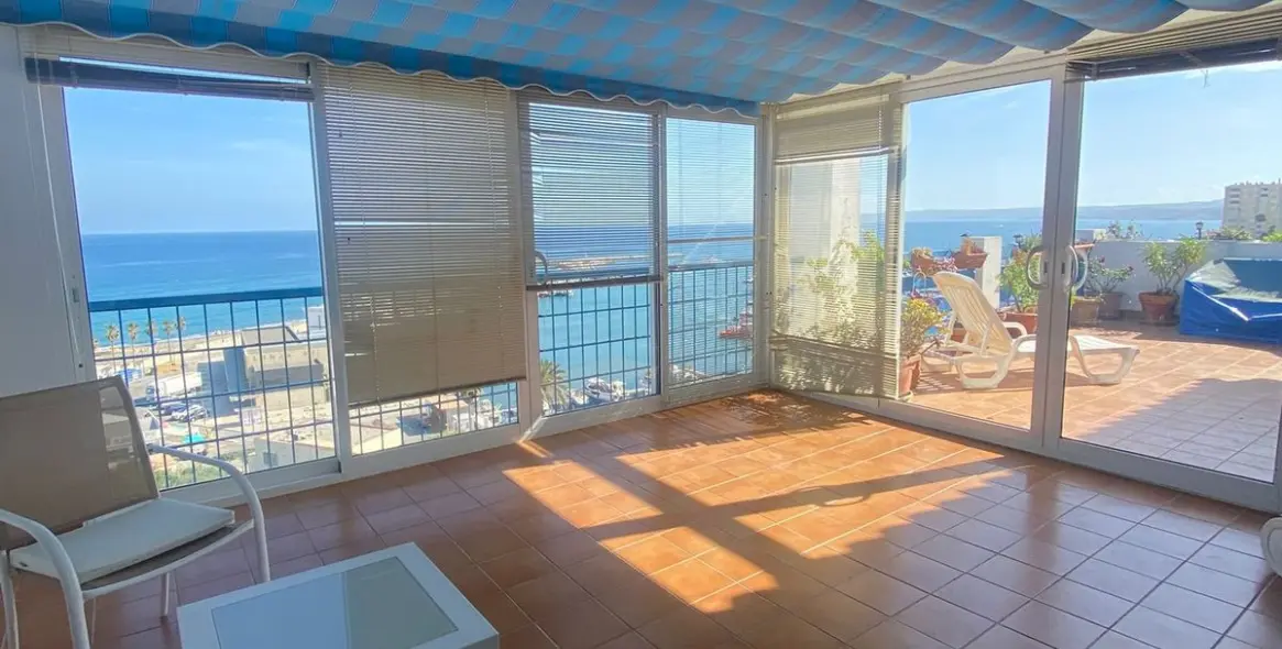 Long-term rent of penthouse in Estepona 17