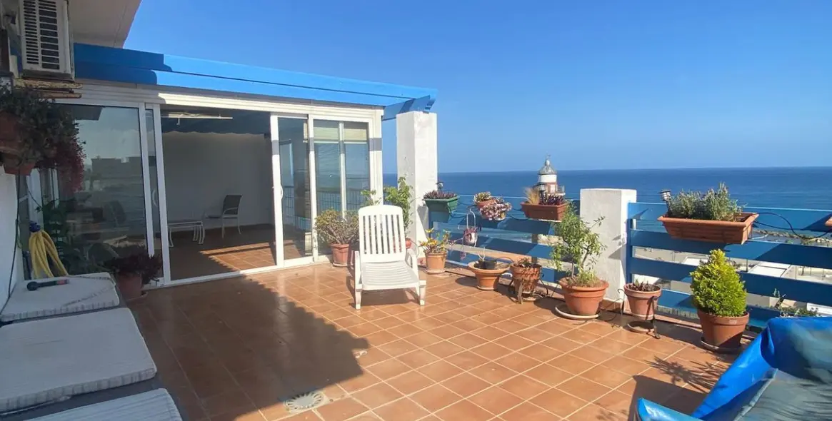 Long-term rent of penthouse in Estepona 19