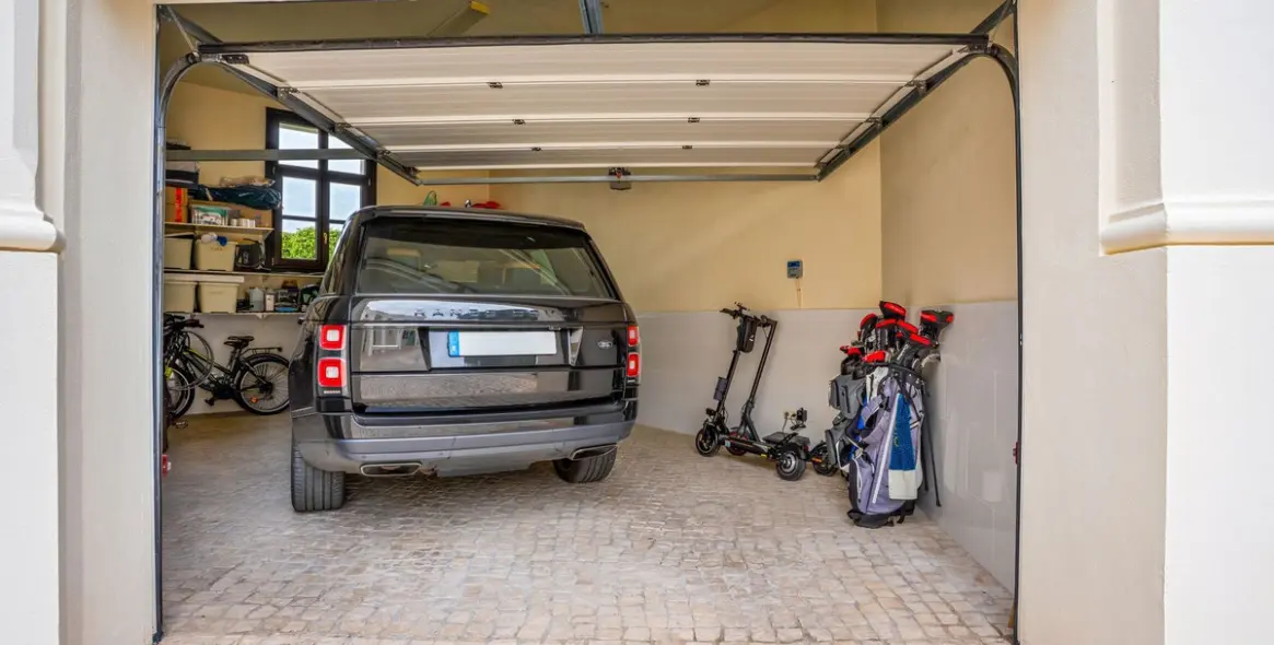 Продажа  отдельно стоящей виллы в Guadalmina Baja 64