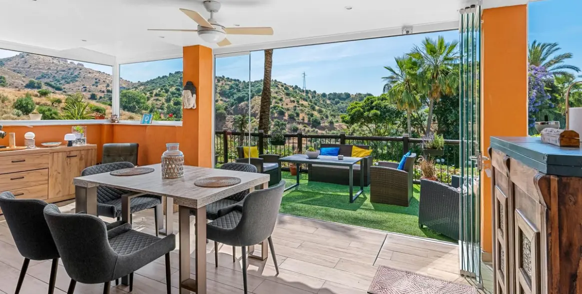 Venta de apartamento en planta baja en Reserva de Marbella 6