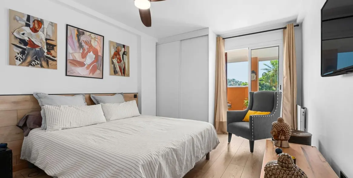 Venta de apartamento en planta baja en Reserva de Marbella 16